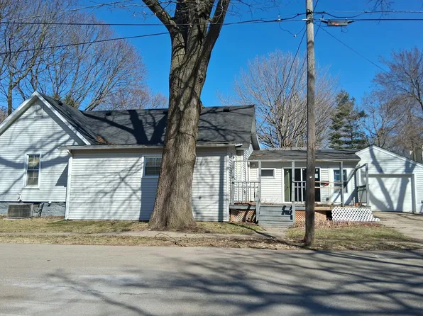 804 Monroe Ave, Dixon, IL 61021