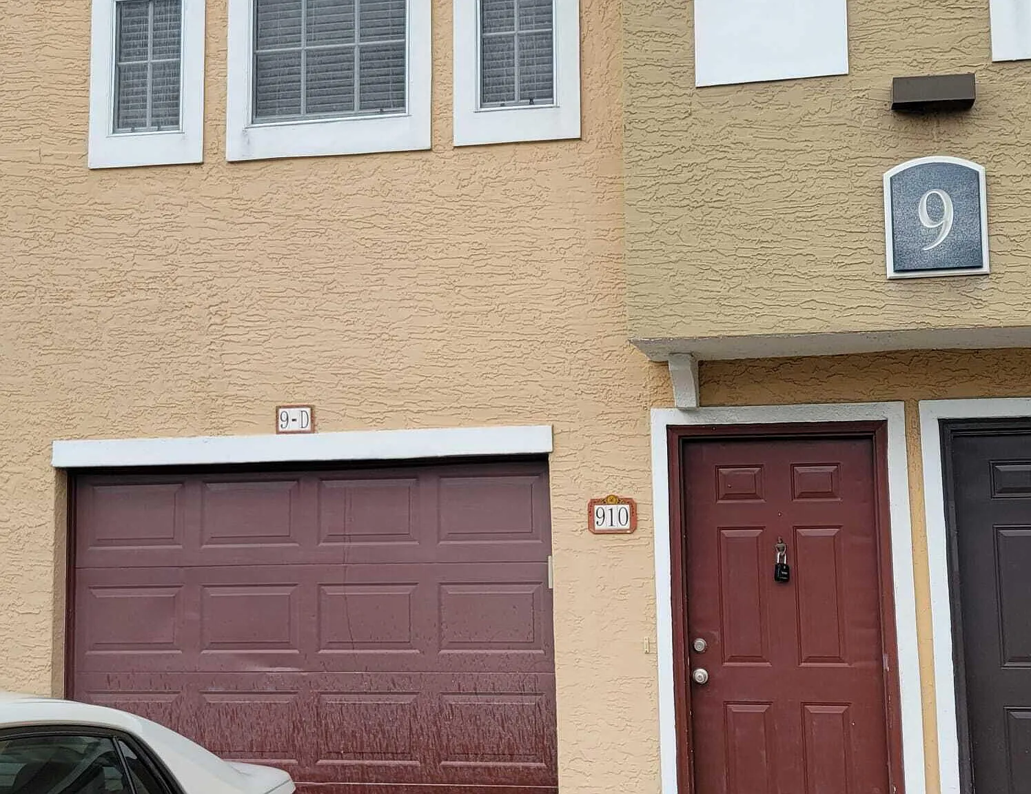 3 bed, 3.5 bath, 1574 sqft, $1,950 — Photo 3
