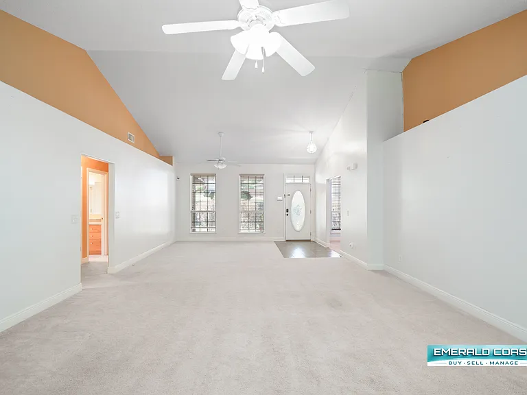 238 Foxchase Way — Photo 4