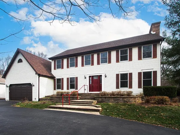 20927 N Exmoor Ave, Barrington, IL 60010