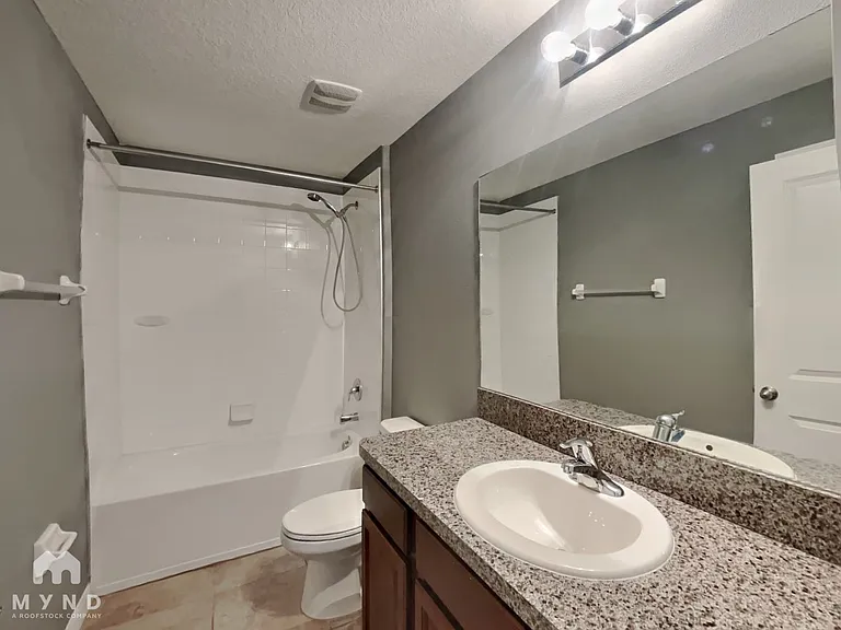 10210 Bright Crystal Ave — Photo 16