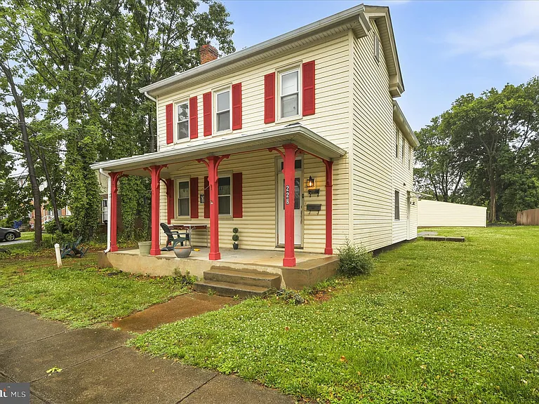 228 Cloud St #UPPER — Photo 2