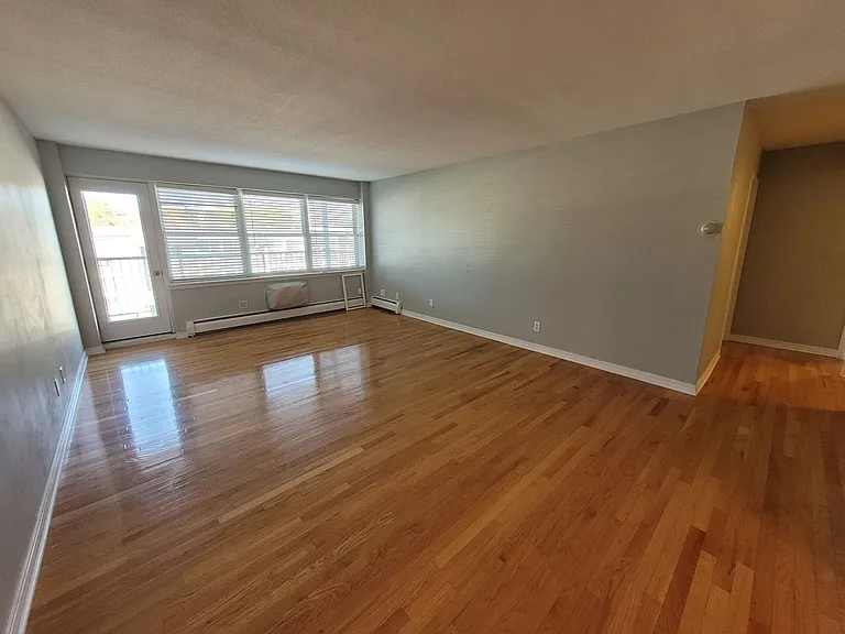 3150 Excelsior Blvd #305 — Photo 5