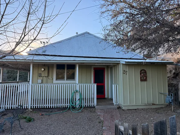 37 Temby Ave, Bisbee, AZ 85603