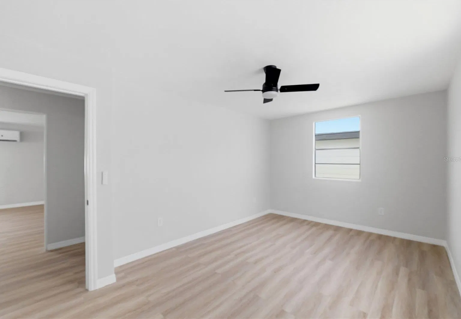 3 bed, 2.0 bath, 1140 sqft, $2,250 — Photo 2