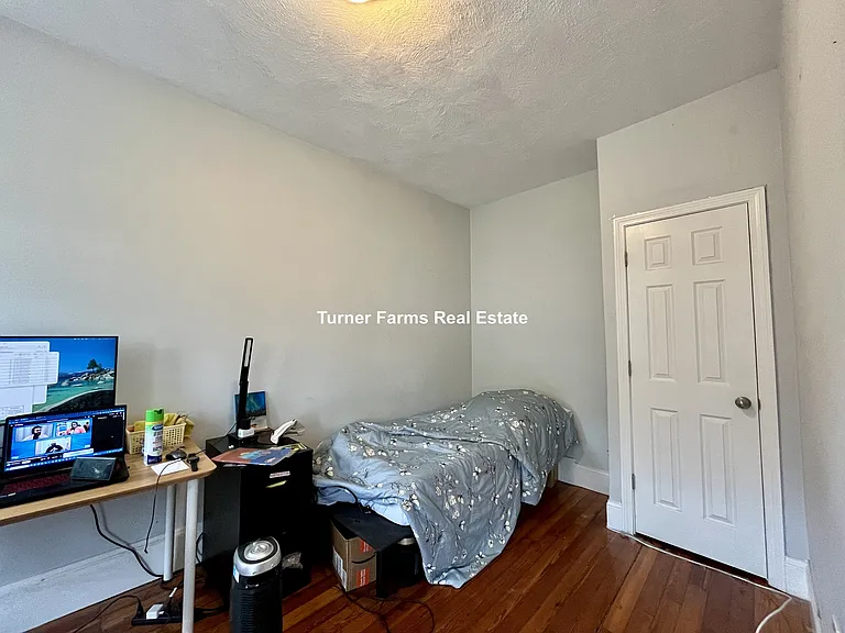 114 Thornton St #3 — Photo 4