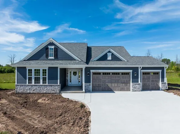 N73W17771 Mineral DRIVE, Menomonee Falls, WI 53051