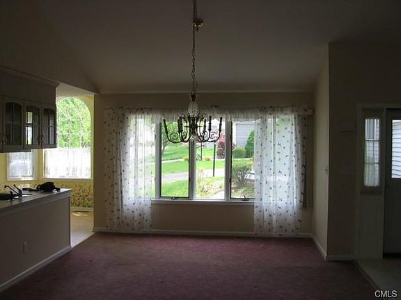5th image of 477 Mica Ct
