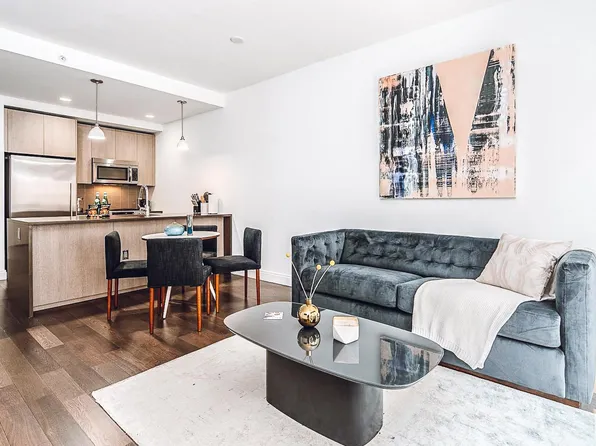 148 1st Street image 155 of 204