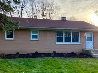 7412 Pingree Rd, Crystal Lake, IL 60014