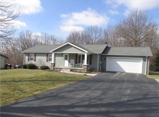 2602 Bonny Ln, Hermitage, PA 16148