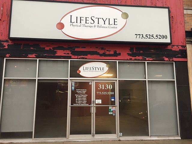 1st image of 3130 N Lincoln Ave