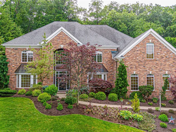 205 Woodridge Ct, Canonsburg, PA 15317