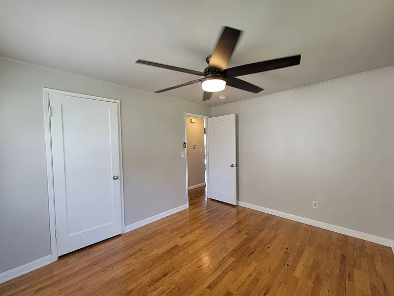 425 W 12th Ave — Photo 14