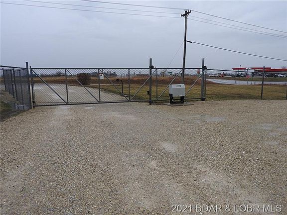 3rd image of 10501 Old Highway 54