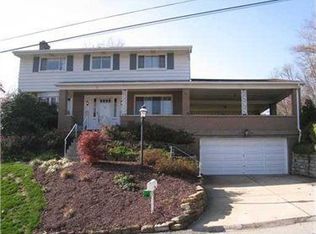 11 Lancewood Dr, Pittsburgh, PA 15235