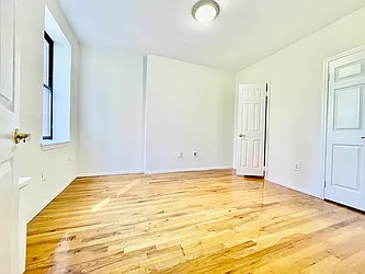 Rented by HOLTON REAL ESTATE INC.