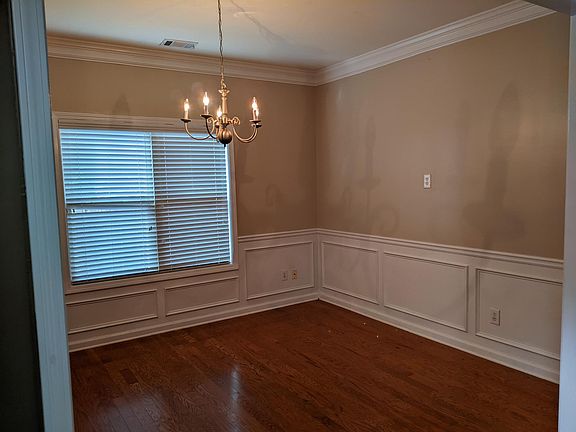 4th image of 1651 Stoney Chase Dr