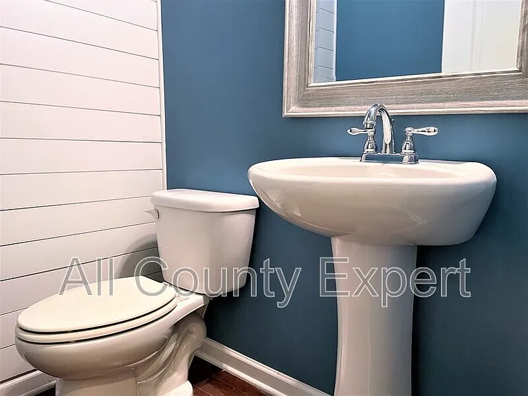 220 Bobbie Way — Photo 10