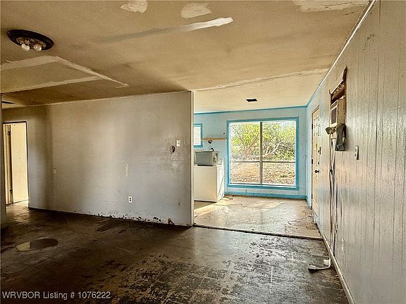 5th image of 125 E College St