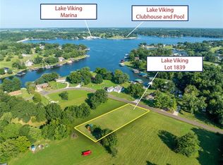 1839 Lake Viking Ter, Gallatin, MO 64640