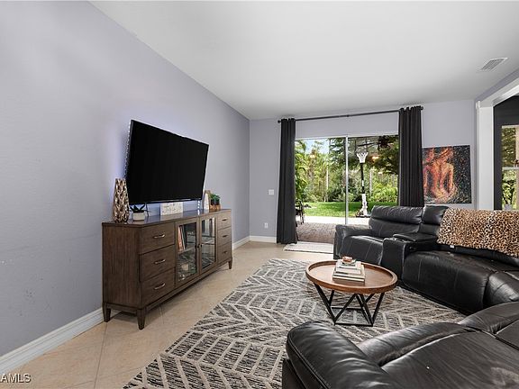 5th image of 10068 Mimosa Silk Dr