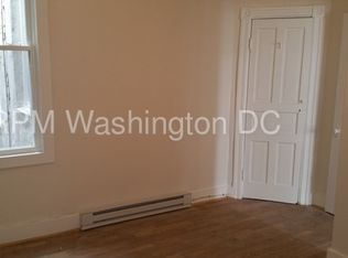 220 12th Pl NE, Washington, DC 20002