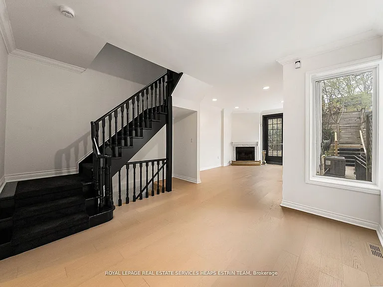 10 Gibson Ave — Photo 7