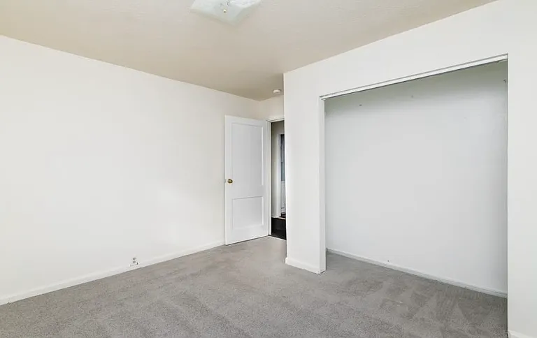 330-332 Highland Dr — Photo 17