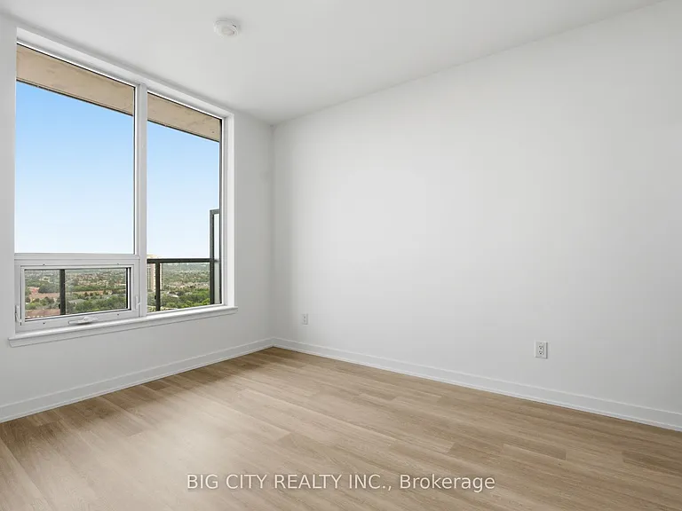 5105 Hurontario St #1601 — Photo 16