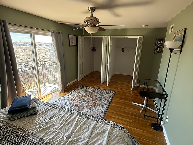 196 Randolph Ave #1 — Photo 14