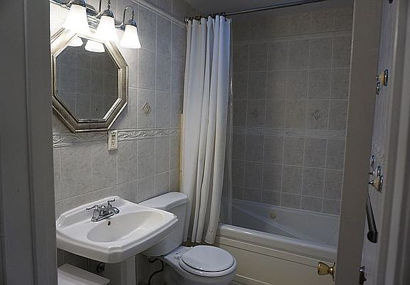 5th image of 424 Vanderbilt Ave Floor 2