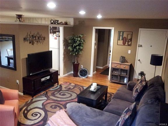 4th image of 14 Scenic Dr APT F