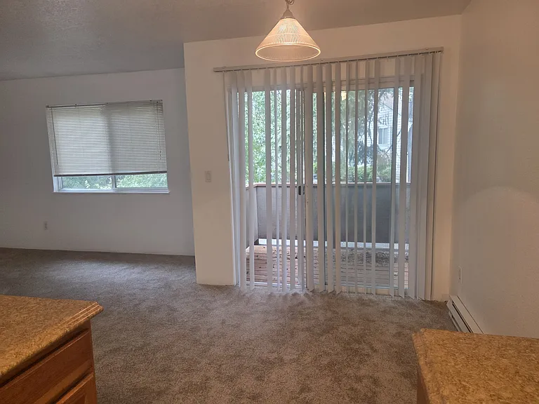 6170 SW Valley Cir — Photo 8