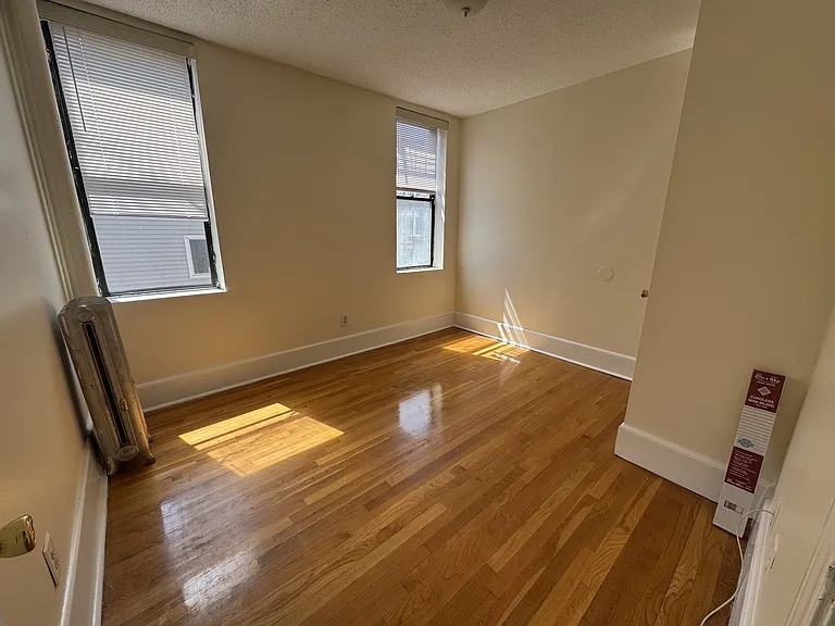 11 Barrows St #2A — Photo 5