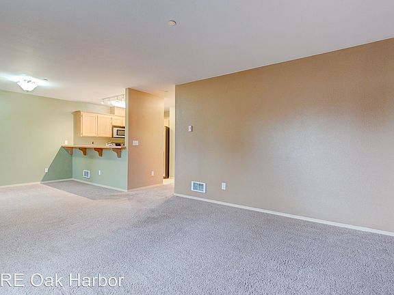 3rd image of 1700 SW Mulberry Pl APT A-301
