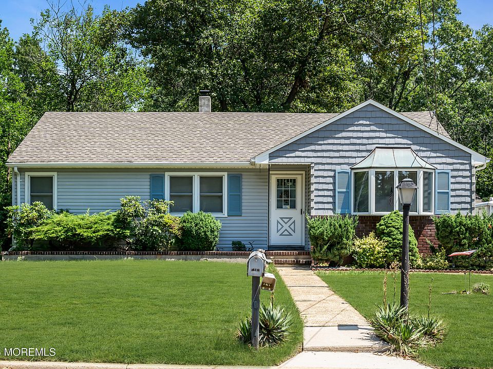 1st image of 416 Macarthur Drive