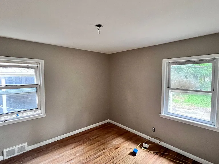 20261 Glastonbury Rd — Photo 10