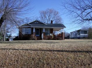 731 Old Hollow Rd, Winston Salem, NC 27105