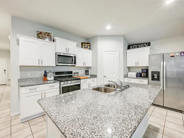 508 W Bronze Cir, Springtown, TX 76082