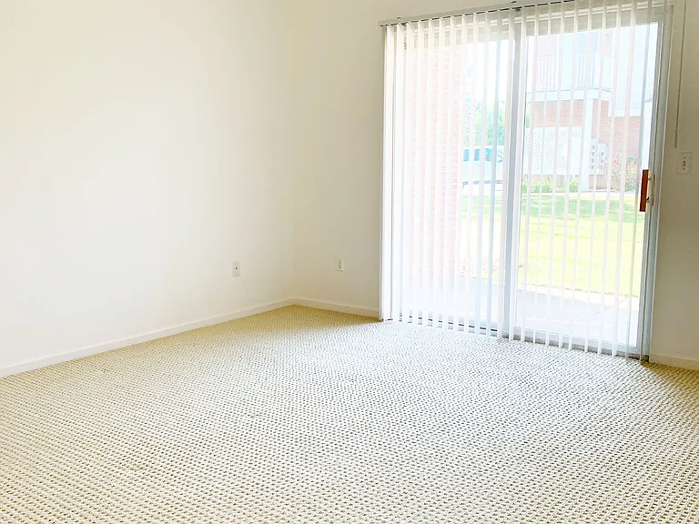 16373 Grandview Dr — Photo 5