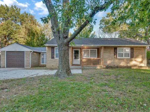 1838 SW Mission Ave, Topeka, KS 66604