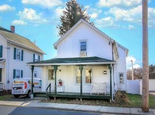 46 Emmett St, Chicopee, MA 01020