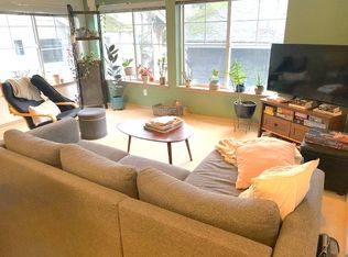 7543 11th Ave NE APT B, Seattle, WA 98115