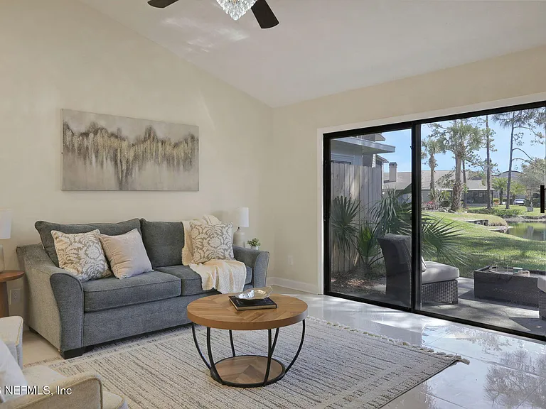 181 Aruba Ln — Photo 18