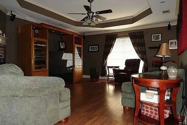 3 bed, 1418 sqft, $1,850 — Photo 4