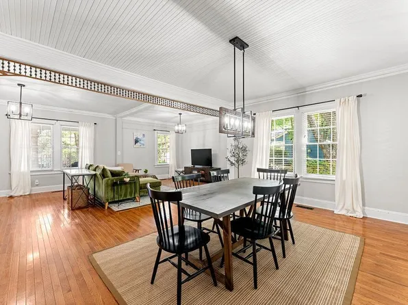 659 S Peachtree St, Norcross, GA 30071