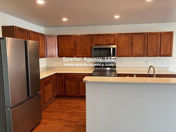 5th image of 18606 94th Avenue Ct E