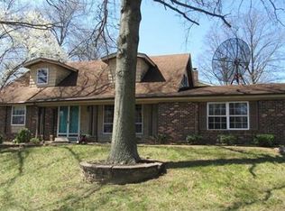 2865 Springridge Dr, Saint Louis, MO 63129