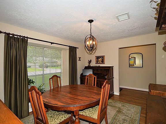 3rd image of 16434 Bougainvilla Ln